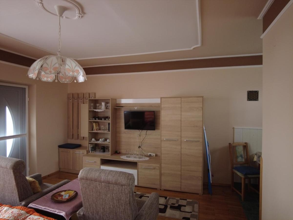 Bük Stop Apartment מראה חיצוני תמונה
