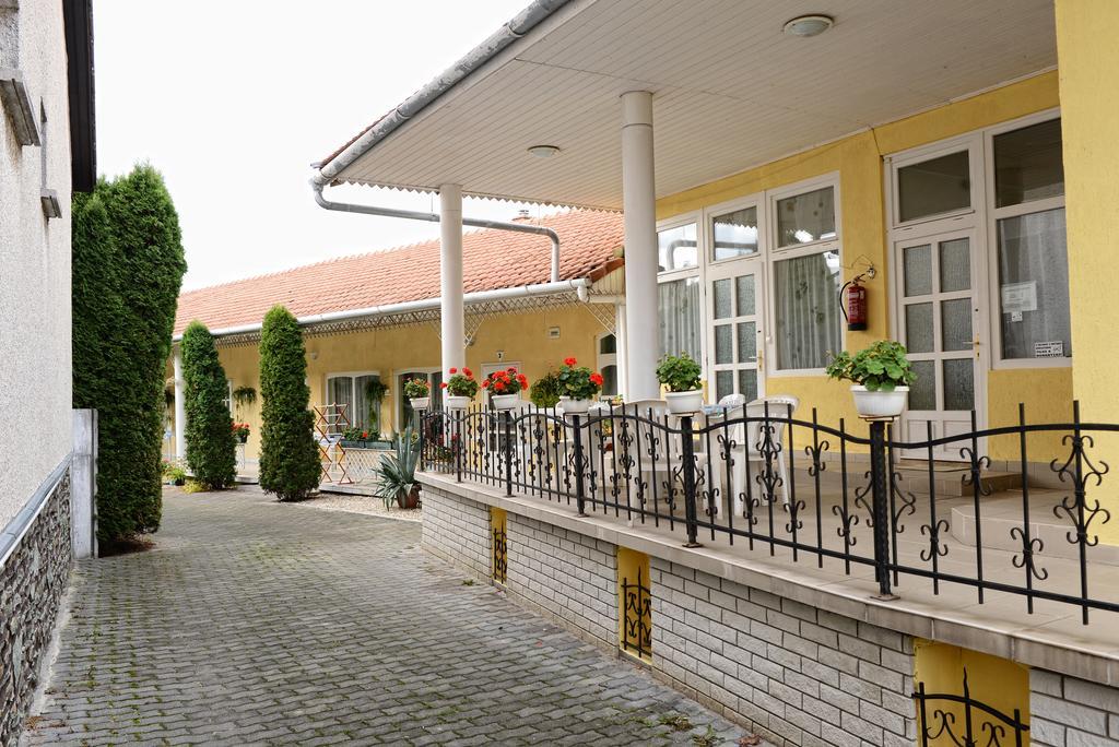 Bük Stop Apartment חדר תמונה